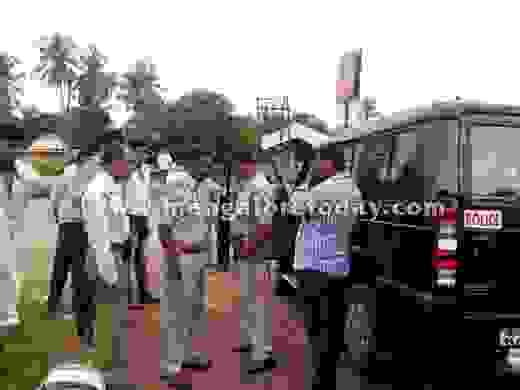 Woman stabbed by ex-colleague  in broad daylight attack at Kulai 4